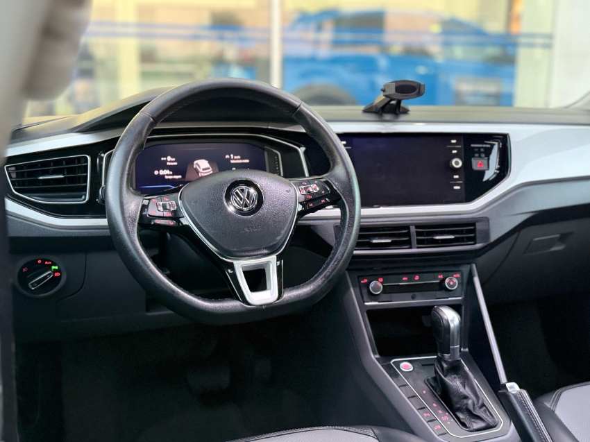 volkswagen polo 1.0 200 tsi highline automatico.
