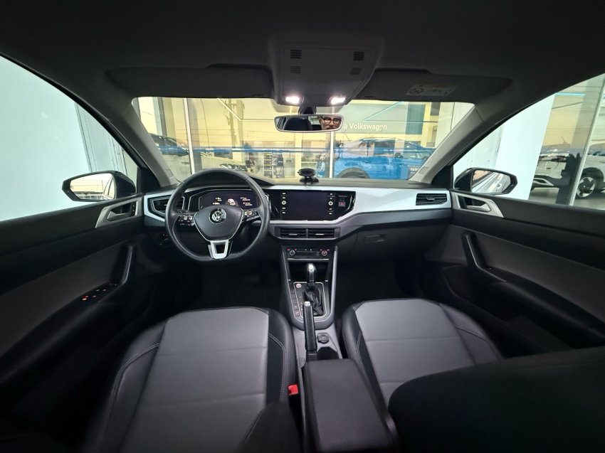 volkswagen polo 1.0 200 tsi highline automatico.
