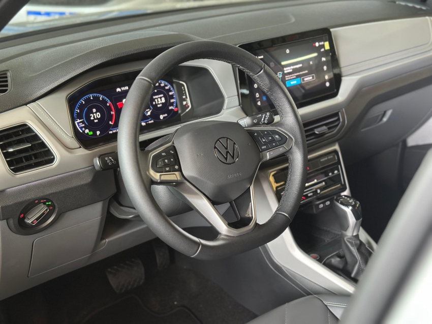 volkswagen t-cross 1.0 200 tsi total flex comfortline automatico 4p 2025