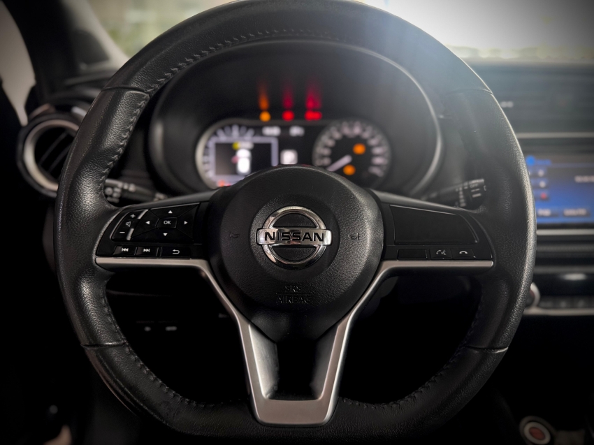 nissan kicks 1.6 16v flexstart sl 4p xtronic 1.5 flex 5p automatico 20179 nissan kicks 1.6 16v flexstart sl 4p xtronic 1.5 flex 5p automatico 20179