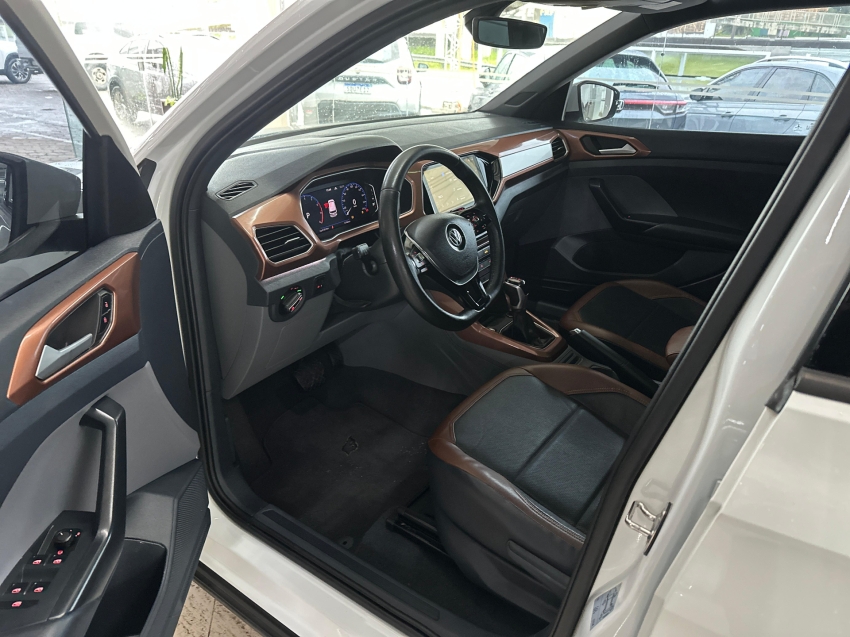 volkswagen t-cross 1.0 200 tsi total flex comfortline automatico 4p 2021