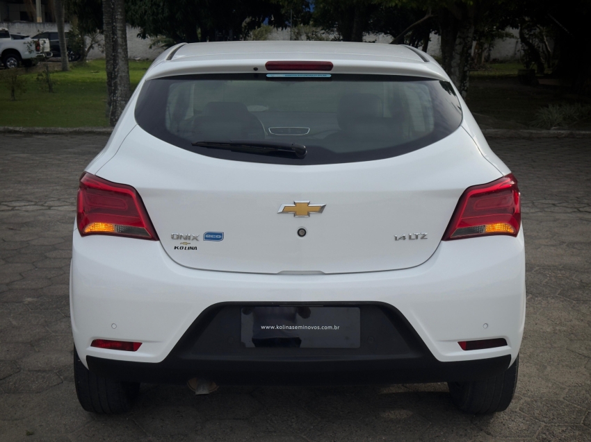chevrolet onix 1.4 mpfi ltz 8v flex 4p manual 5p 2018