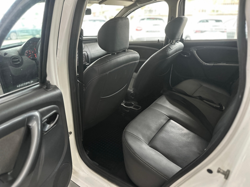renault duster 1.6 dynamique 4x2 16v flex 4p manual 1.5 5p 2014