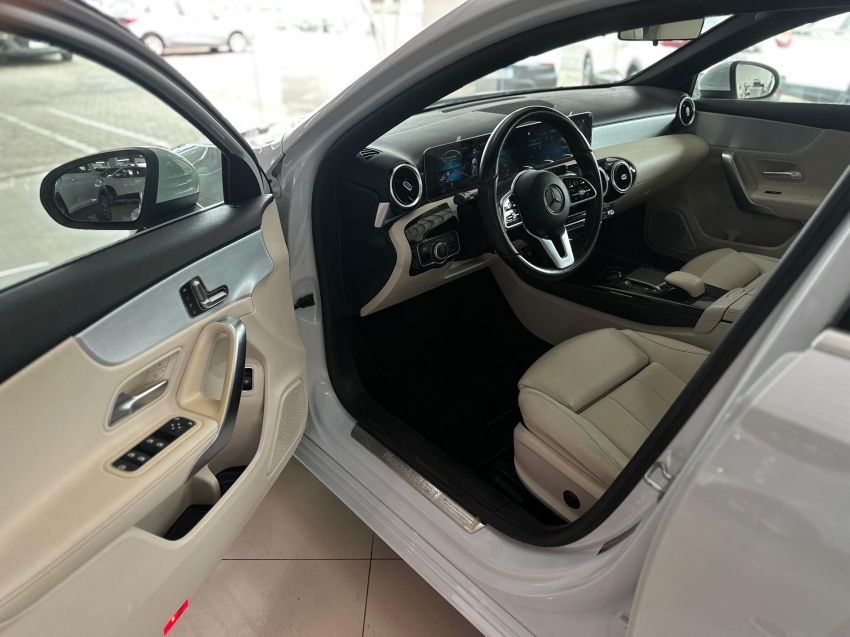 mercedes-benz a 200 1.3 cgi gasolina style sedan 7g-dct 4p automatico 2020