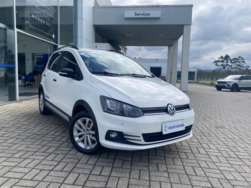 volkswagen fox 1.0 mpi track 12v flex 4p manual 2017 volkswagen fox 1.0 mpi track 12v flex 4p manual 2017