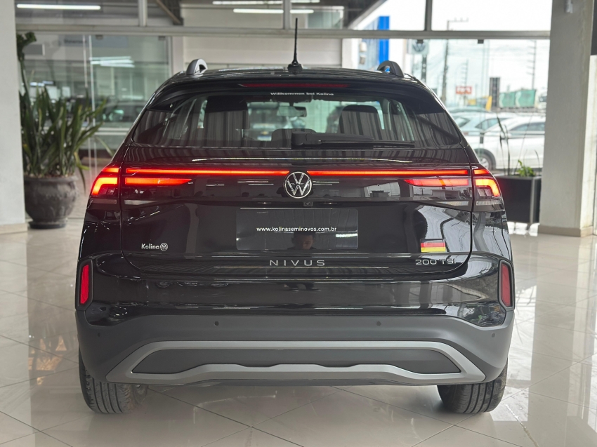 volkswagen nivus 1.0 200 tsi total flex comfortline automatico 4p manual 2025
