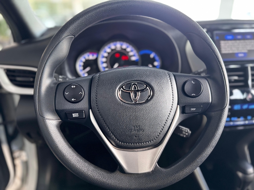 toyota yaris 1.5 16v flex xs connect multidrive 1.4 5p automatico 2021
