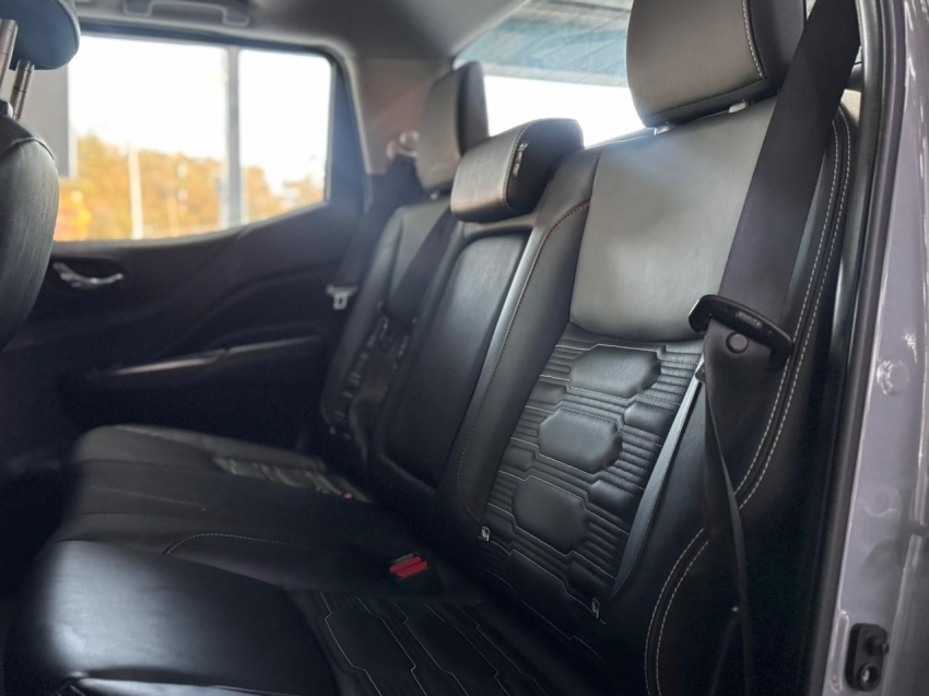 nissan frontier 2.3 16v turbo diesel pro4x cd 4x4 automatico 4p manual 2023