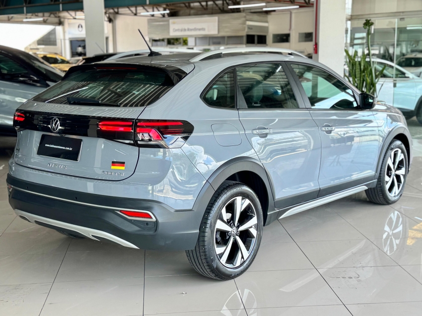 volkswagen nivus 1.0 200 tsi total flex highline automatico 5p 20246