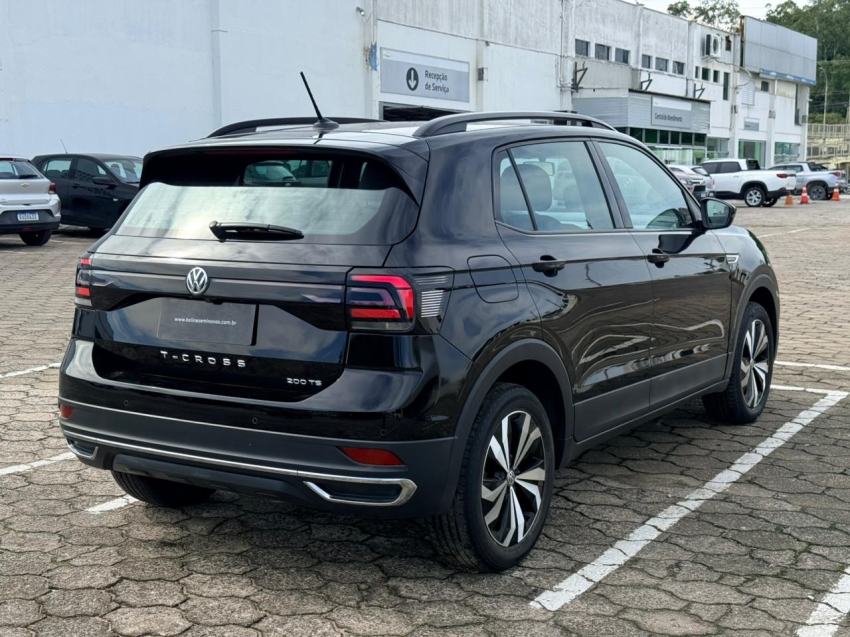 volkswagen t-cross 1.0 200 tsi total flex comfortline automatico 4p 20215