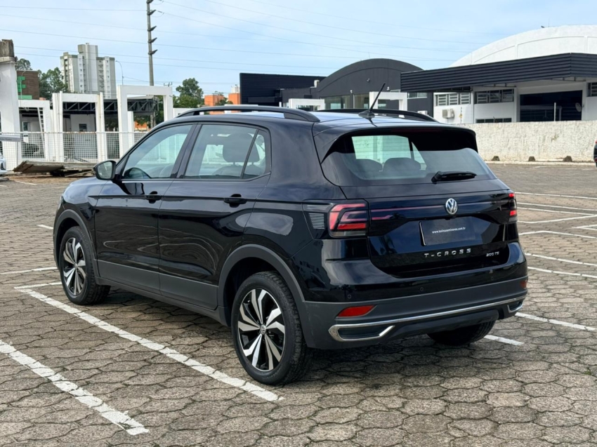 volkswagen t-cross 1.0 200 tsi total flex comfortline automatico 4p 20213