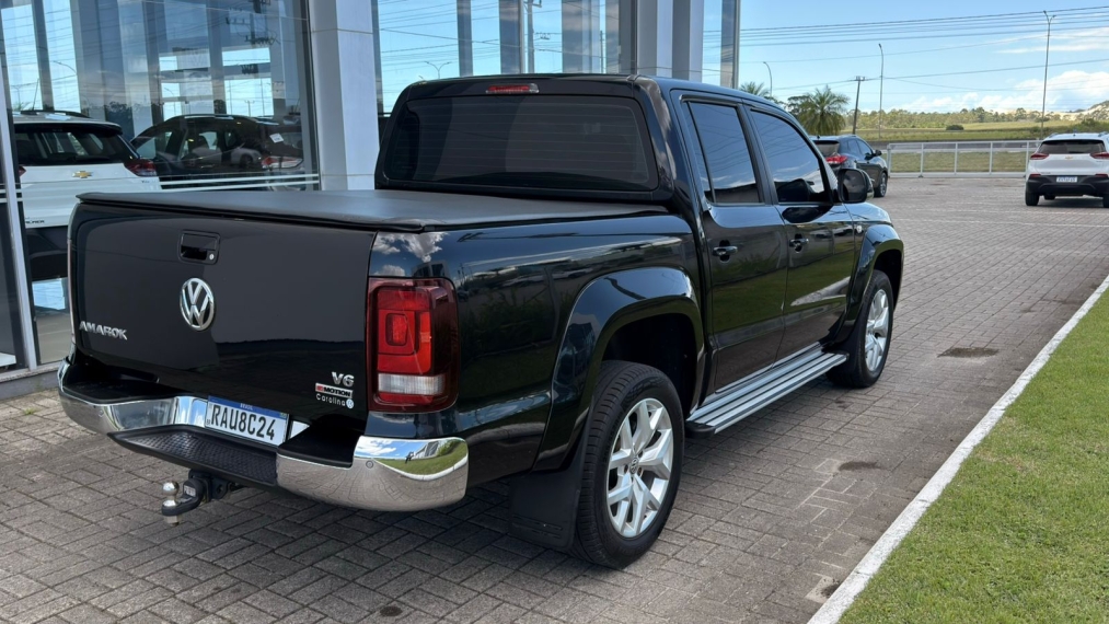 volkswagen amarok 3.0 v6 tdi diesel highline cd 4motion automatico 2.9 4p 20214