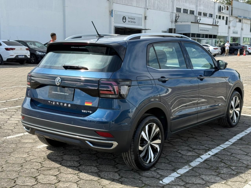 volkswagen t-cross 1.4 250 tsi total flex highline automatico 1.3 3p 20215