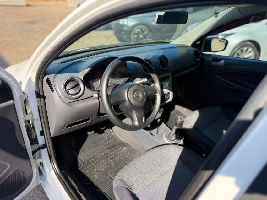 volkswagen gol 1.0 mi 8v flex 4p manual g.vi 20136