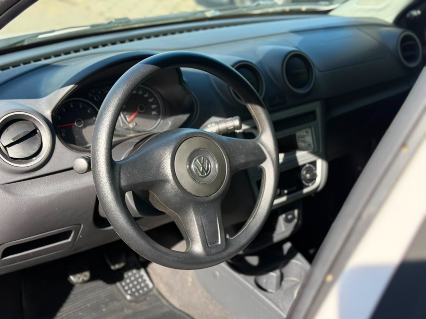 volkswagen gol 1.0 mi 8v flex 4p manual g.vi 20137