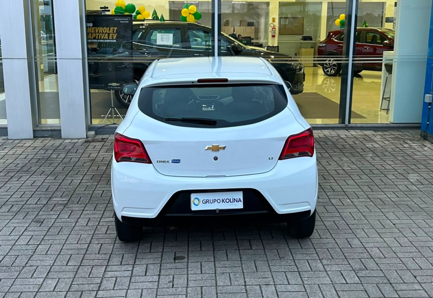 chevrolet onix 1.0 mpfi lt 8v flex 4p manual 5p 20184