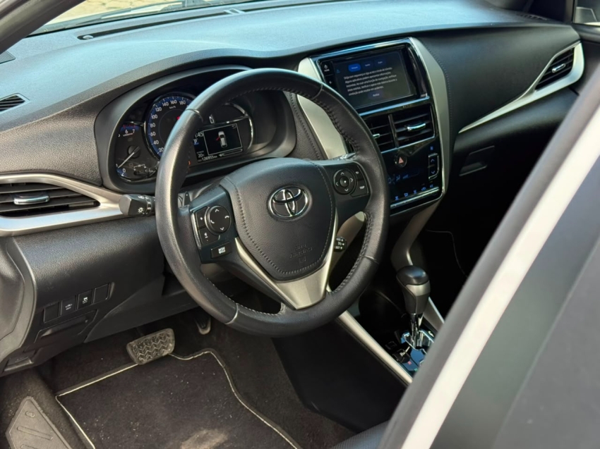 toyota yaris 1.5 16v flex xls connect multidrive 1.4 4p automatico 20227