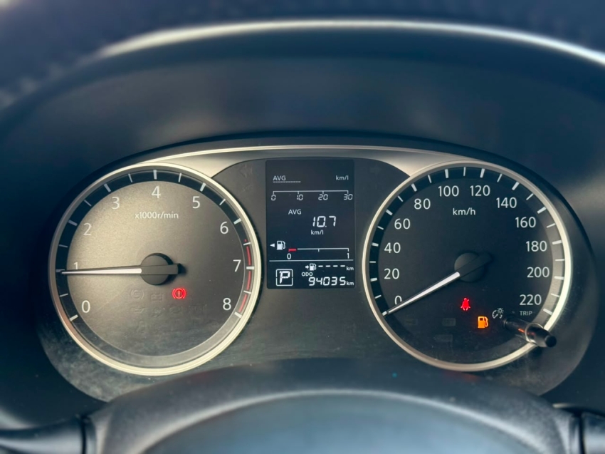 nissan kicks 1.6 16v flexstart sv 4p xtronic 1.5 flex automatico 202010