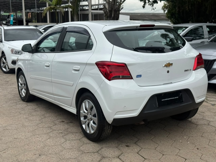 chevrolet onix 1.4 mpfi lt 8v flex 4p automatico manual 20173