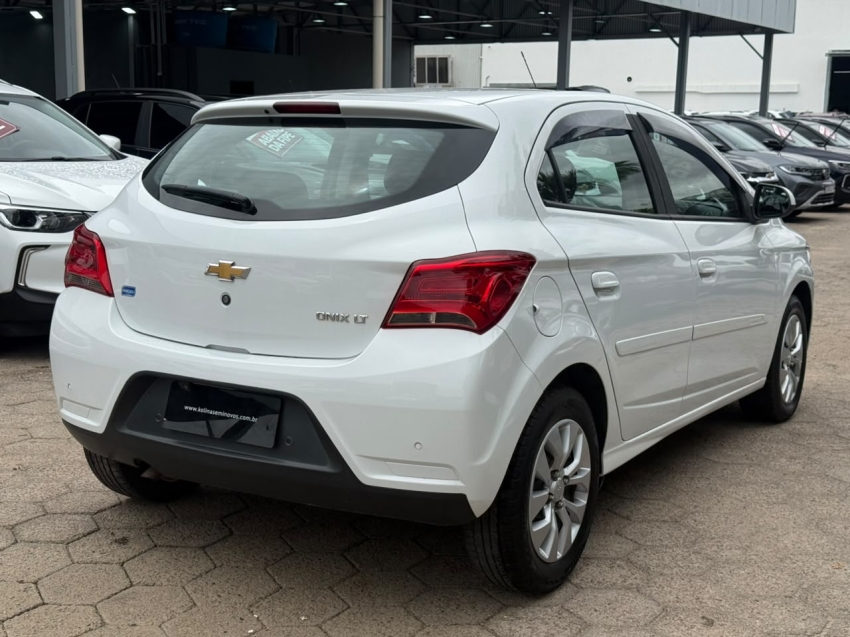 chevrolet onix 1.4 mpfi lt 8v flex 4p automatico manual 20175
