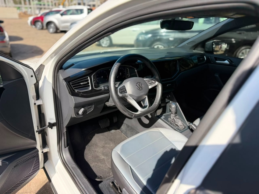 volkswagen nivus 1.0 200 tsi total flex highline automatico 4p 20218