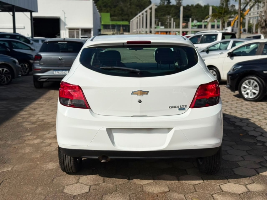 chevrolet onix 1.4 mpfi ltz 8v flex 4p automatico 20144