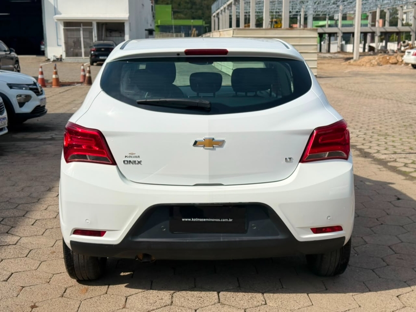 chevrolet onix 1.4 mpfi lt 8v flex 4p automatico manual 20194