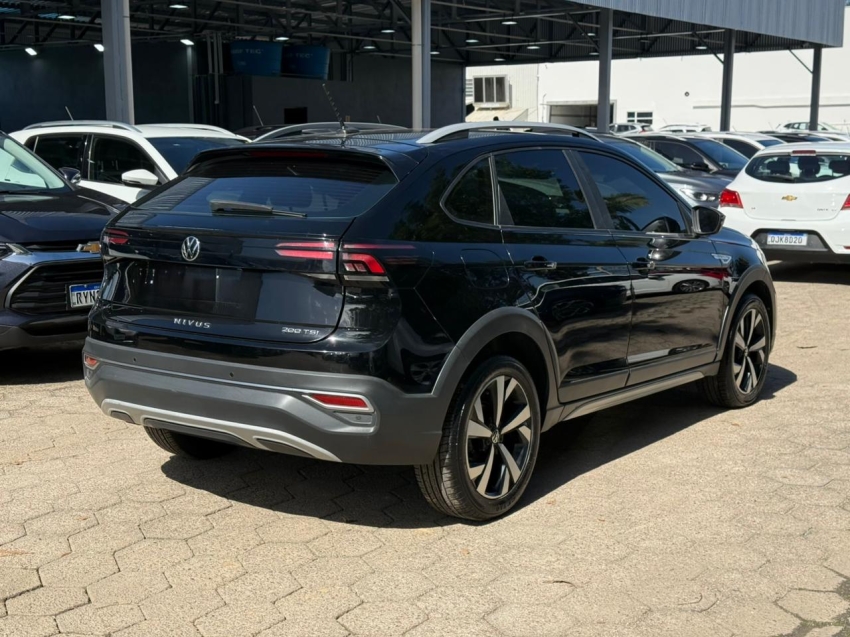 volkswagen nivus 1.0 200 tsi total flex highline automatico 5p 20235