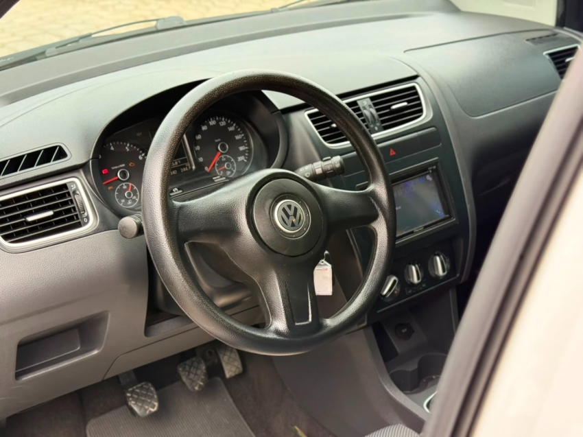 volkswagen fox 1.0 mi 8v flex 4p manual 20116