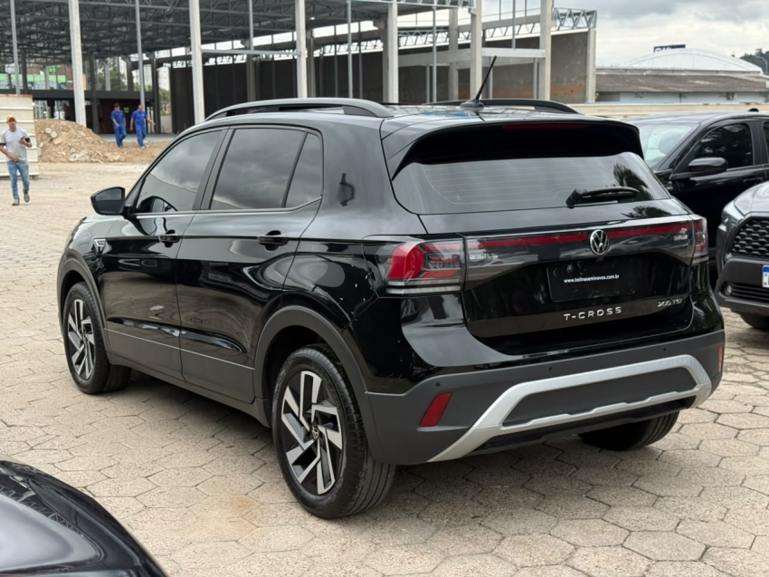 volkswagen t-cross 1.0 200 tsi total flex comfortline automatico 5p 20253