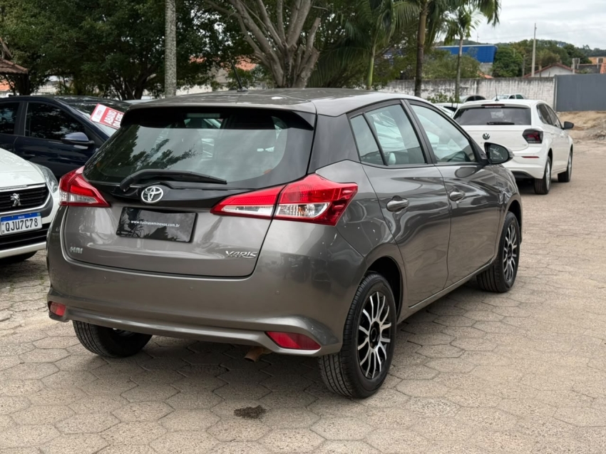 toyota yaris 1.3 16v flex xl multidrive 4p automatico 20205