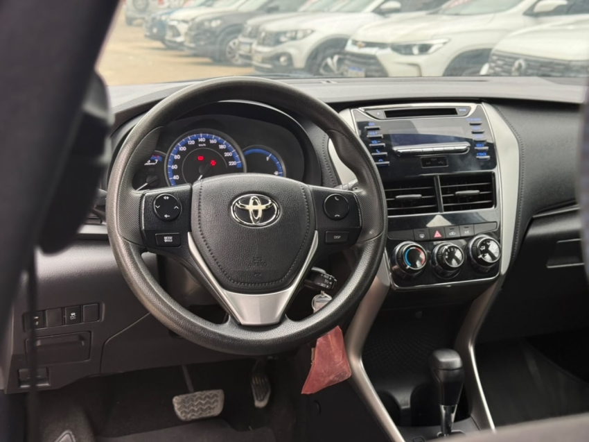toyota yaris 1.3 16v flex xl multidrive 4p automatico 20207