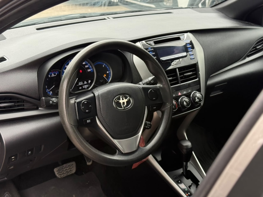 toyota yaris 1.3 16v flex xl multidrive 4p automatico 20206