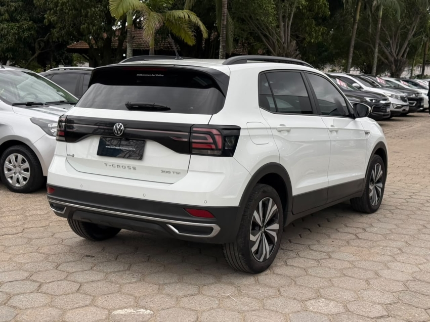 volkswagen t-cross 1.0 200 tsi total flex comfortline automatico 4p 20235