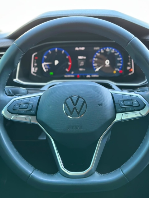 volkswagen nivus 1.0 200 tsi total flex highline automatico 4p 202510