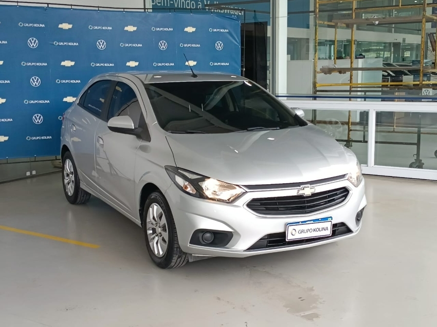chevrolet onix 1.4 mpfi lt 8v flex 4p manual 2018 chevrolet onix 1.4 mpfi lt 8v flex 4p manual 2018