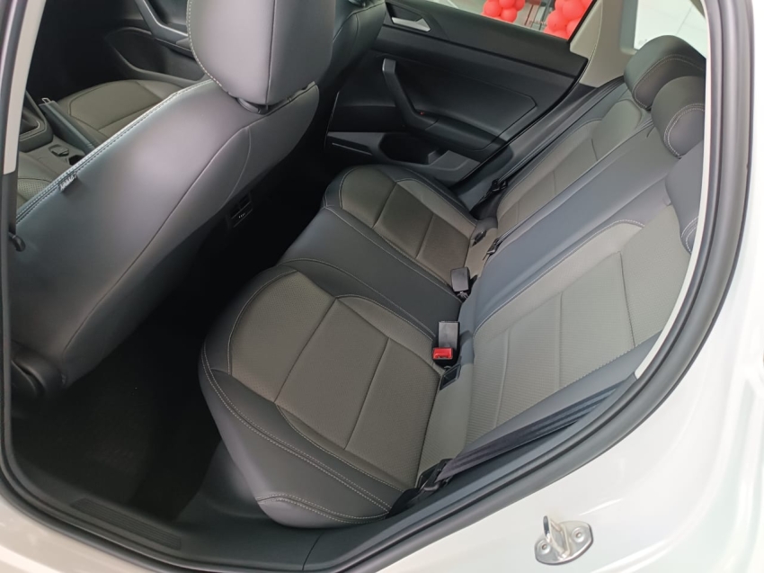 volkswagen nivus 1.0 200 tsi total flex comfortline automatico 5p 2023