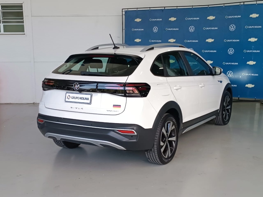 volkswagen nivus 1.0 200 tsi total flex highline automatico 5p 2023