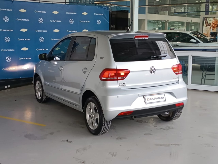 volkswagen fox 1.6 msi comfortline 8v flex 4p automatizado 1.5 5p automatico 2017