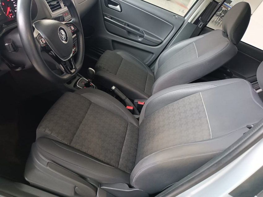 volkswagen fox 1.6 msi comfortline 8v flex 4p automatizado 1.5 5p automatico 2017