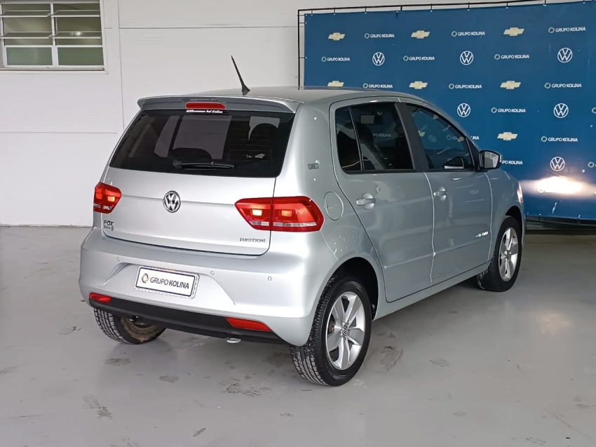 volkswagen fox 1.6 msi comfortline 8v flex 4p automatizado 1.5 5p automatico 2017