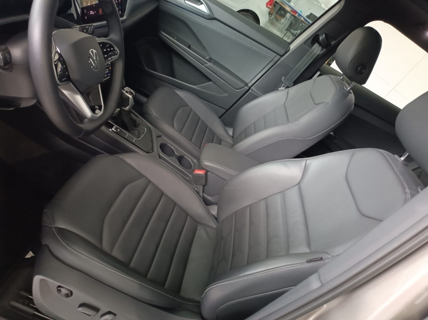 volkswagen taos 1.4 250 tsi total flex highline automatico 1.3 5p 2024