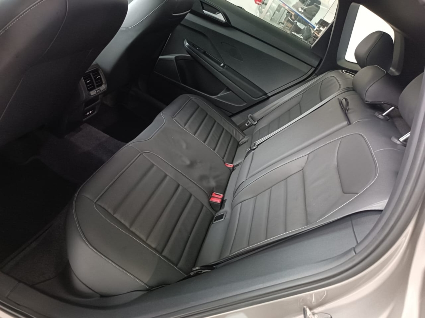volkswagen taos 1.4 250 tsi total flex highline automatico 1.3 5p 2024