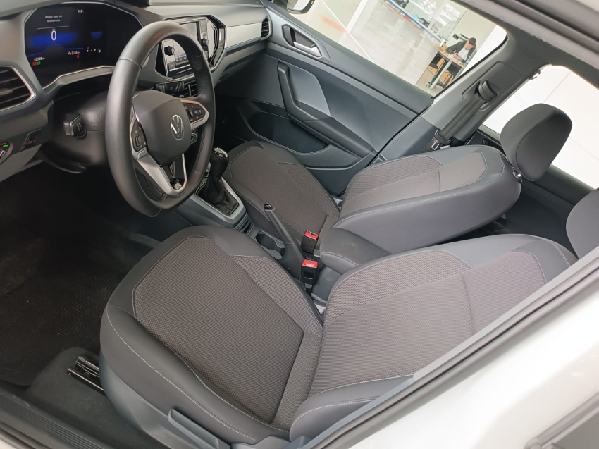 volkswagen t-cross 1.0 200 tsi total flex automatico 5p 2024