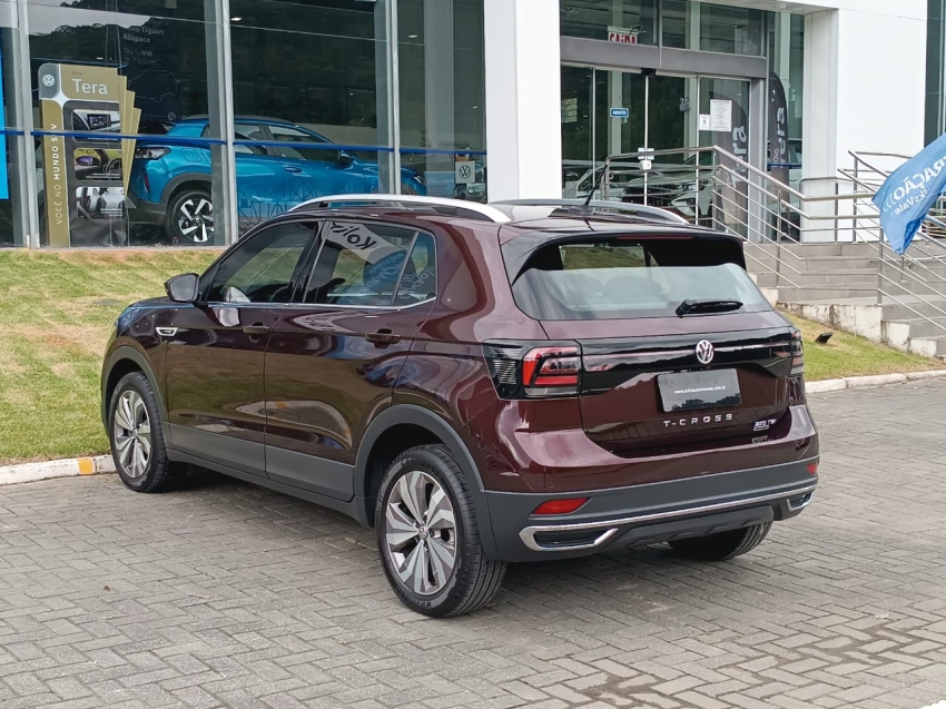 volkswagen t-cross 1.4 250 tsi total flex highline automatico 1.3 5p 2020