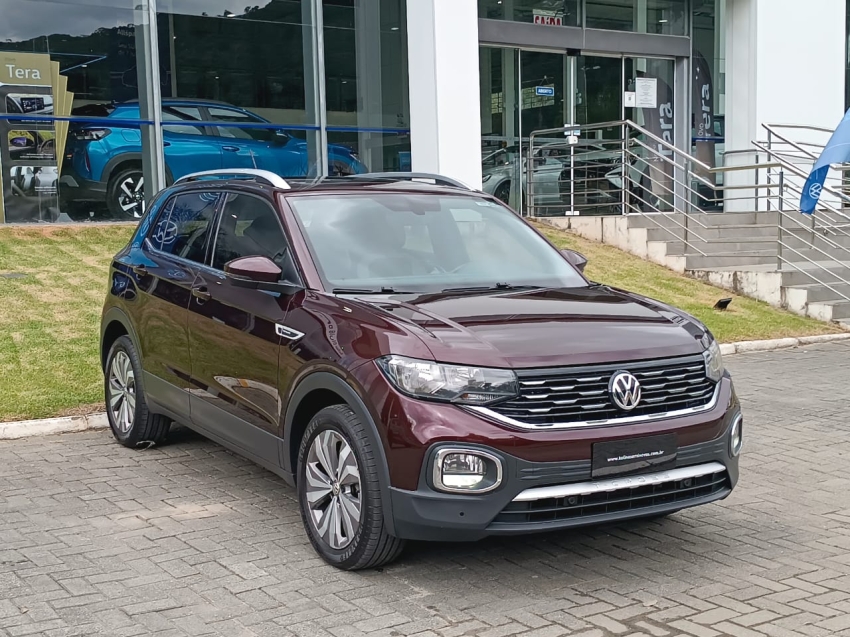 volkswagen t-cross 1.4 250 tsi total flex highline automatico 1.3 5p 2020 volkswagen t-cross 1.4 250 tsi total flex highline automatico 1.3 5p 2020