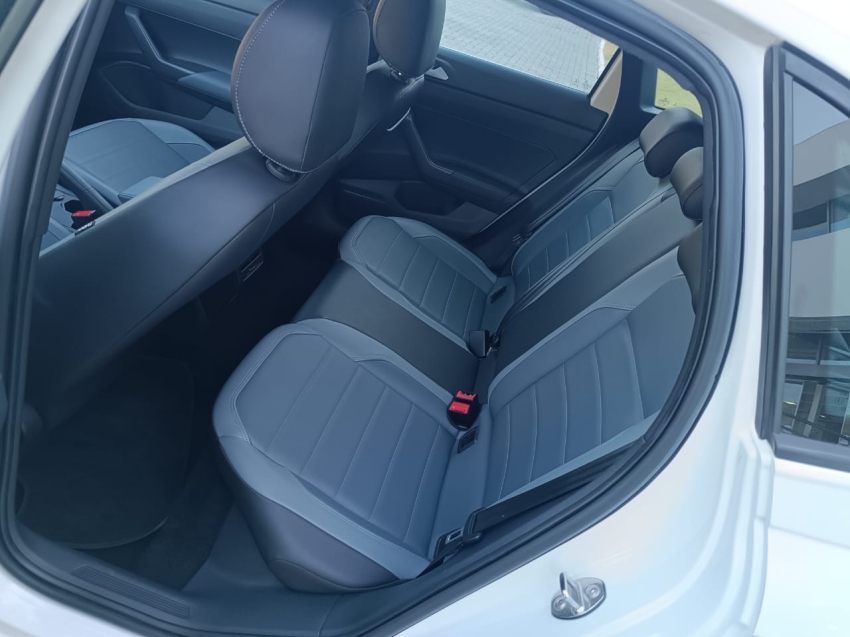 volkswagen nivus 1.0 200 tsi total flex highline automatico 5p 2022