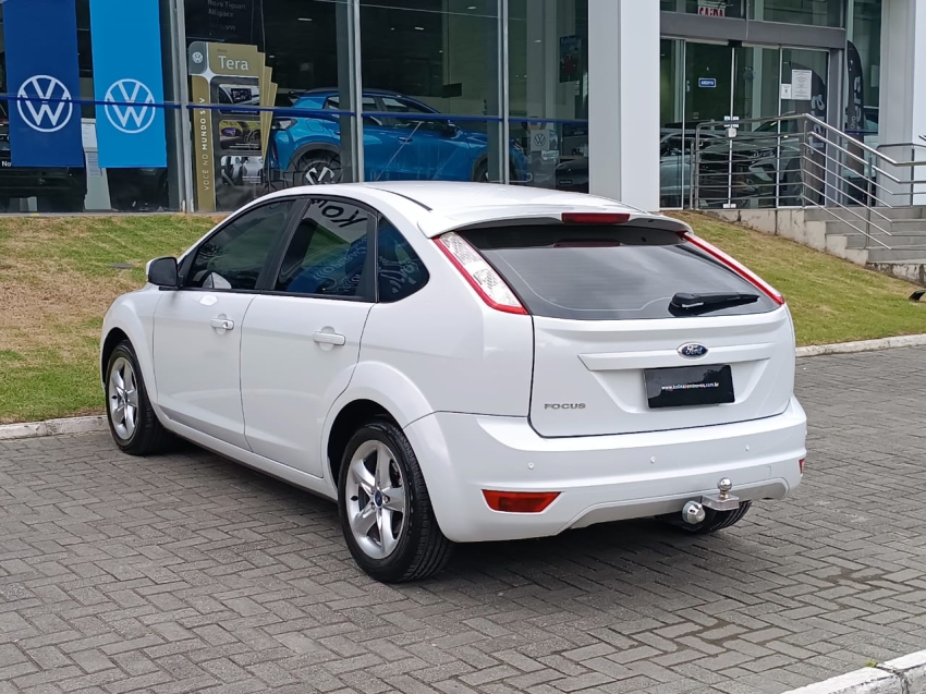 ford focus 2.0 glx 16v flex 4p automatico 1.9 5p 2013