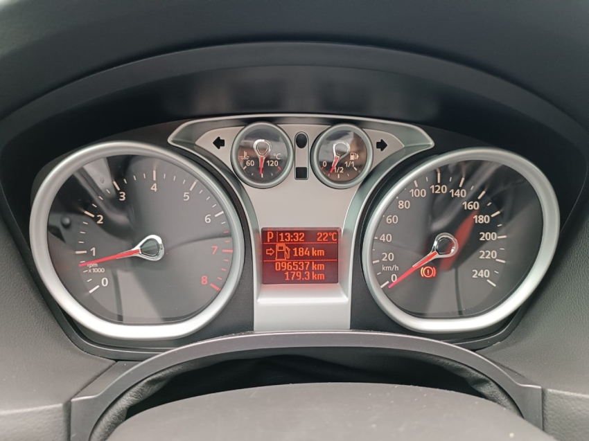 ford focus 2.0 glx 16v flex 4p automatico 1.9 5p 2013