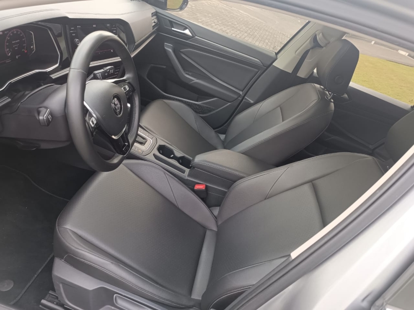 volkswagen jetta 1.4 250 tsi total flex comfortline tiptronic 1.3 5p automatico 2020